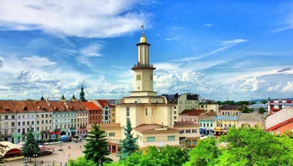 Квитки на автобус в Івано-Франківськ